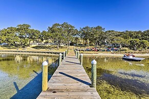 Central Mary Esther Condo 5 Mi to Okaloosa Island!
