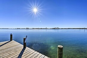 Central Mary Esther Condo 5 Mi to Okaloosa Island!
