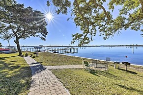 Central Mary Esther Condo 5 Mi to Okaloosa Island!