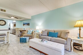 Central Mary Esther Condo 5 Mi to Okaloosa Island!