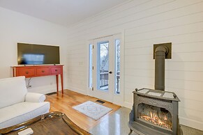 Cozy Wolfeboro Home w/ Private Deck: 1 Mi to Lake!
