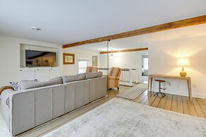 Cozy Wolfeboro Home w/ Private Deck: 1 Mi to Lake!