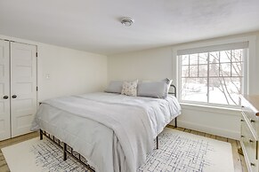 Cozy Wolfeboro Home w/ Private Deck: 1 Mi to Lake!