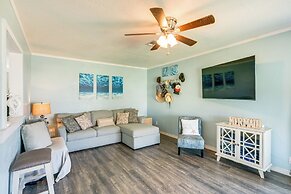 2 Mi to Redfish Bay: Aransas Pass Home w/ Fire Pit
