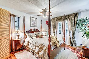 Spacious Brandon Home: 10 Mi to Downtown Tampa!