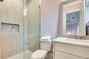 Sprawling Suwanee Home: Theater, Pool, Hot Tub!