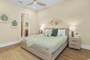 Curious Tides - 3132/3134 Estero Blvd. 10 Bedroom Townhouse by RedAwni