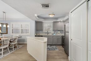 Beach Villas # 106 - Bogo24 2 Bedroom Condo by RedAwning