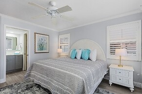 Beach Villas # 106 - Bogo24 2 Bedroom Condo by RedAwning