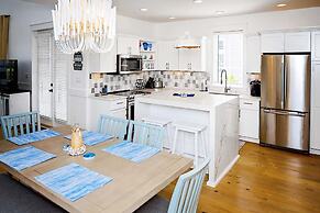 1309 Laurel Grove 3 Bedroom Home by RedAwning