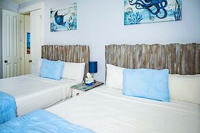 1309 Laurel Grove 3 Bedroom Home by RedAwning