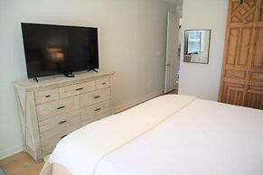 1309 Laurel Grove 3 Bedroom Home by RedAwning