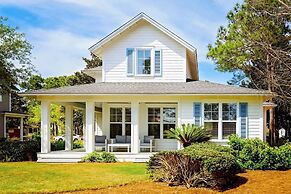 1309 Laurel Grove 3 Bedroom Home by RedAwning