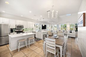 1332 Laurel Grove 3 Bedroom Home by RedAwning