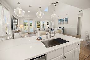 1332 Laurel Grove 3 Bedroom Home by RedAwning