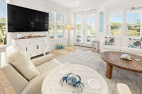 1332 Laurel Grove 3 Bedroom Home by RedAwning