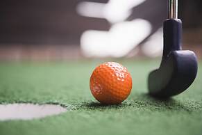 1332 Laurel Grove 3 Bedroom Home by RedAwning