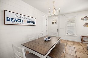 1332 Laurel Grove 3 Bedroom Home by RedAwning