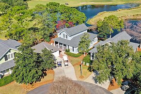 1332 Laurel Grove 3 Bedroom Home by RedAwning