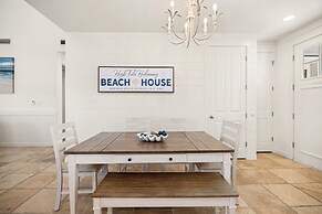 1332 Laurel Grove 3 Bedroom Home by RedAwning