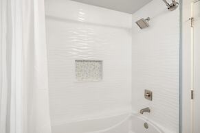 1332 Laurel Grove 3 Bedroom Home by RedAwning