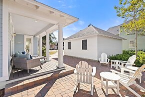 1332 Laurel Grove 3 Bedroom Home by RedAwning