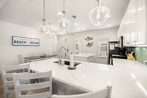 1332 Laurel Grove 3 Bedroom Home by RedAwning