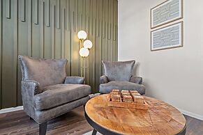 New! Family-friendly Home w/ Pool Table, King Beds