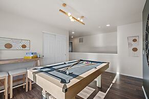 New! Family-friendly Home w/ Pool Table, King Beds
