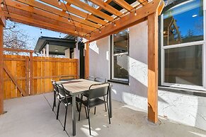 Old Town Retreat w/ Hot Tub Steps From Csu!