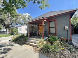 Lavish Retreat in Old Town - Walk Everywhere!