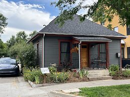 Lavish Retreat in Old Town - Walk Everywhere!