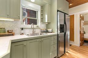 Lavish Retreat in Old Town - Walk Everywhere!