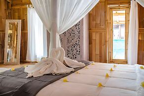 Luxury Villa Rose and Villa Rosebud