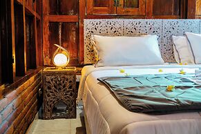 Luxury Villa Rose and Villa Rosebud