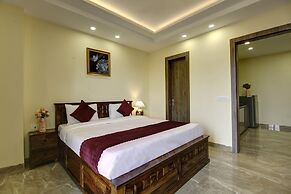 Limewood Stay Gold-ARTEMIS & Golf Course