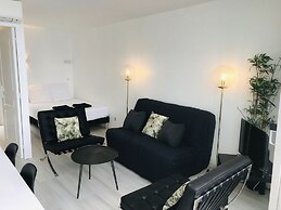 Costa Plana Collection