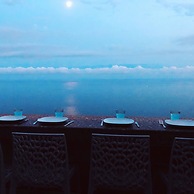 Costa Plana Collection