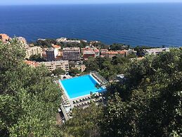 Costa Plana Collection