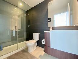 Waterfront Luxury Residences