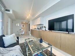 Waterfront Luxury Residences