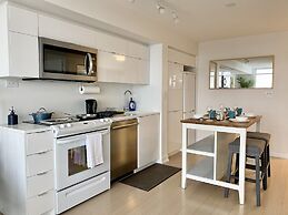 Waterfront Luxury Residences