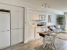 Waterfront Luxury Residences