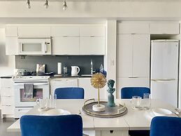 Waterfront Luxury Residences