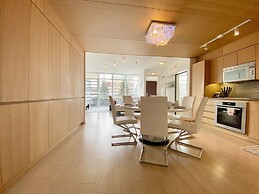 Waterfront Luxury Residences