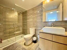 Waterfront Luxury Residences