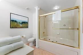 The Woodlands by Boutiq