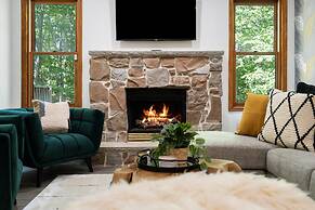 The Woodlands by Boutiq