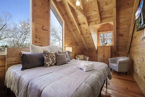 Water s Edge by Boutiq