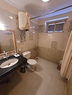 Gezellig Inn - Golden Apple